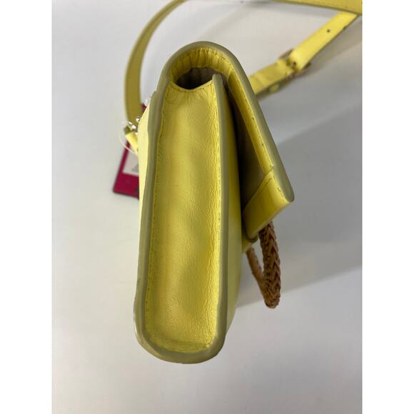 VINCE CAMUTO NWT SMALL YELLOW LEATHER CROSSBODY BAG (ASIS) - Picture 7 of 16